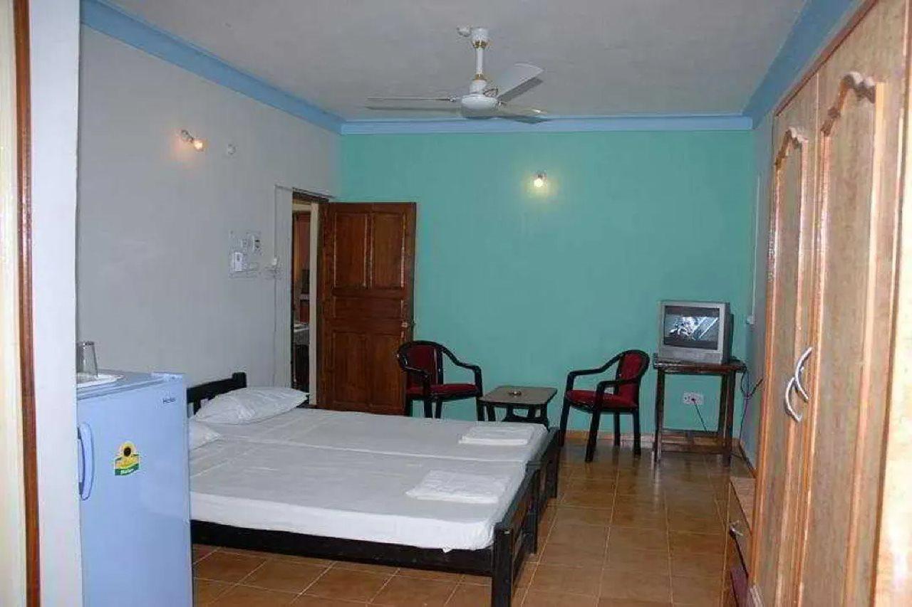 Don Joao Hotel Анджуна Екстериор снимка
